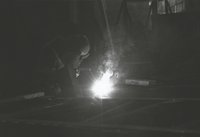 Rácsos gém gyártása a hegesztő műhelyben (Déldunántúli Vízügyi Igazgatóság 1968. évi termelési tevékenysége)